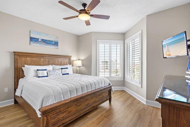 Спална соба 2 со брачен кревет (широк 180-220 см)