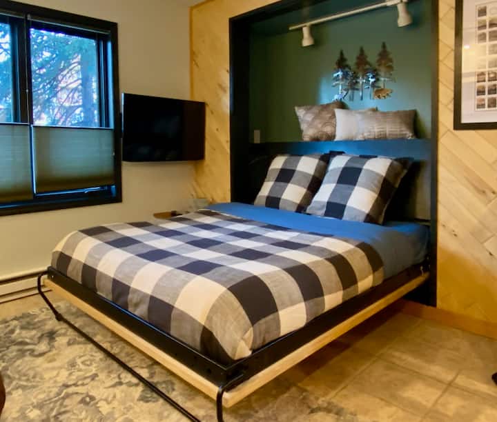 Cozy Ski-in / Walk-out @ 4 O'clock Lodge - Breckenridge, CO