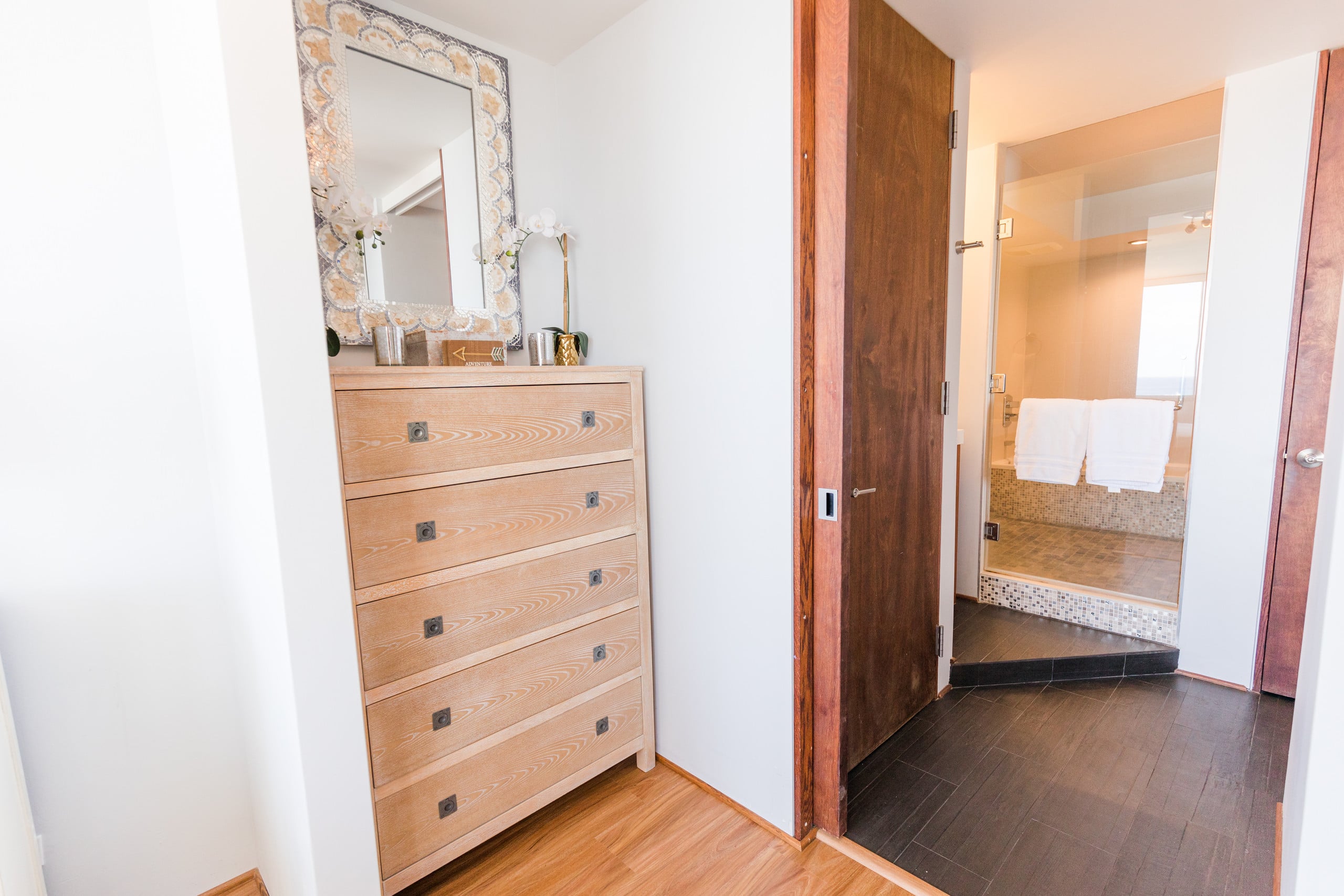 Condo in Honolulu · ★4.77 · 1 bedroom · 1 bed · 1 bath - Image 23