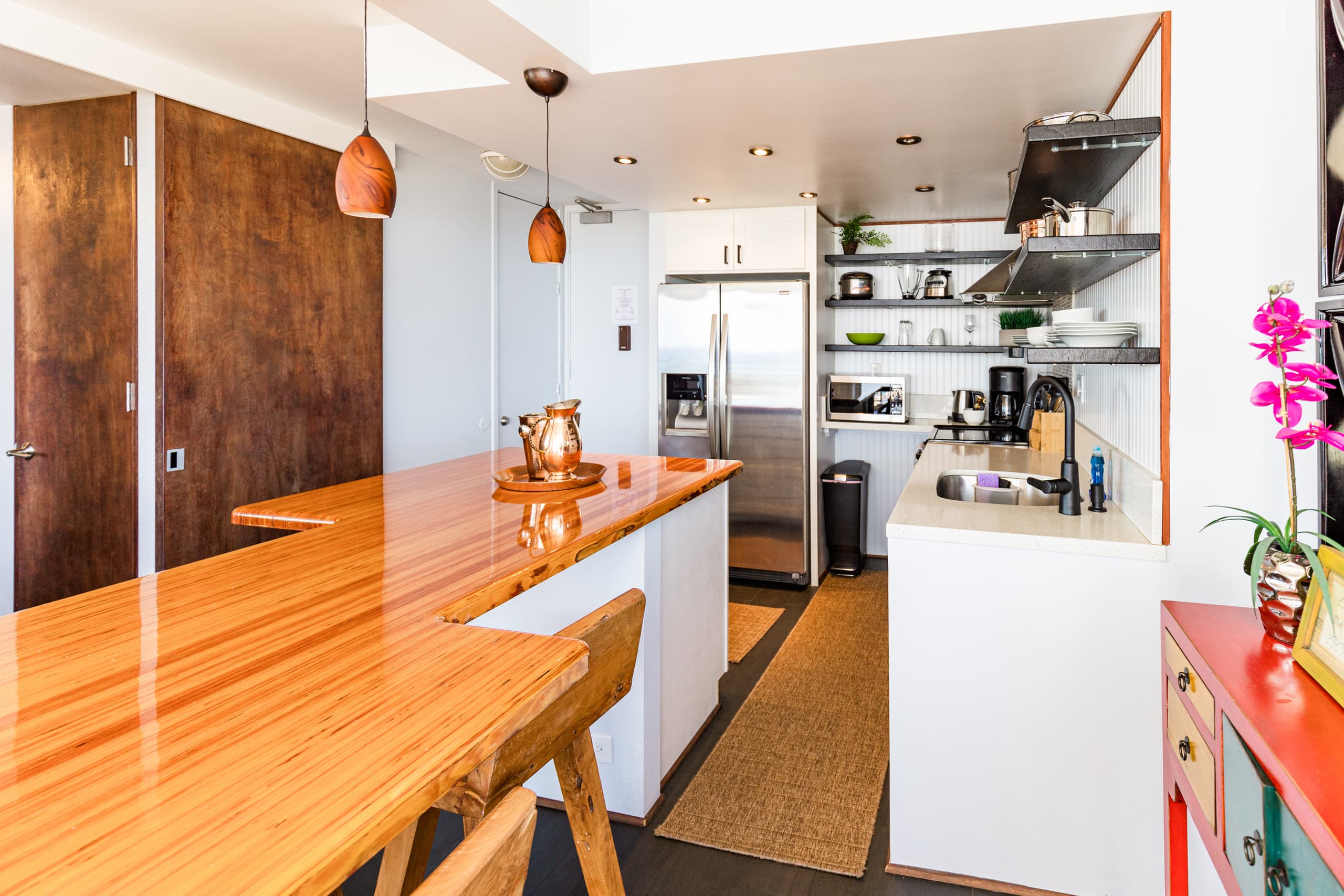 Condo in Honolulu · ★4.77 · 1 bedroom · 1 bed · 1 bath - Image 6