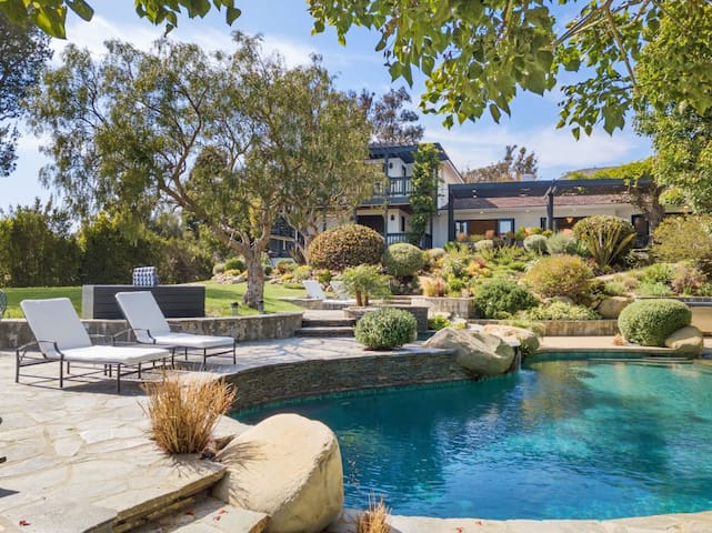 Malibu Park by Stay Awhile Villas gallery image 2