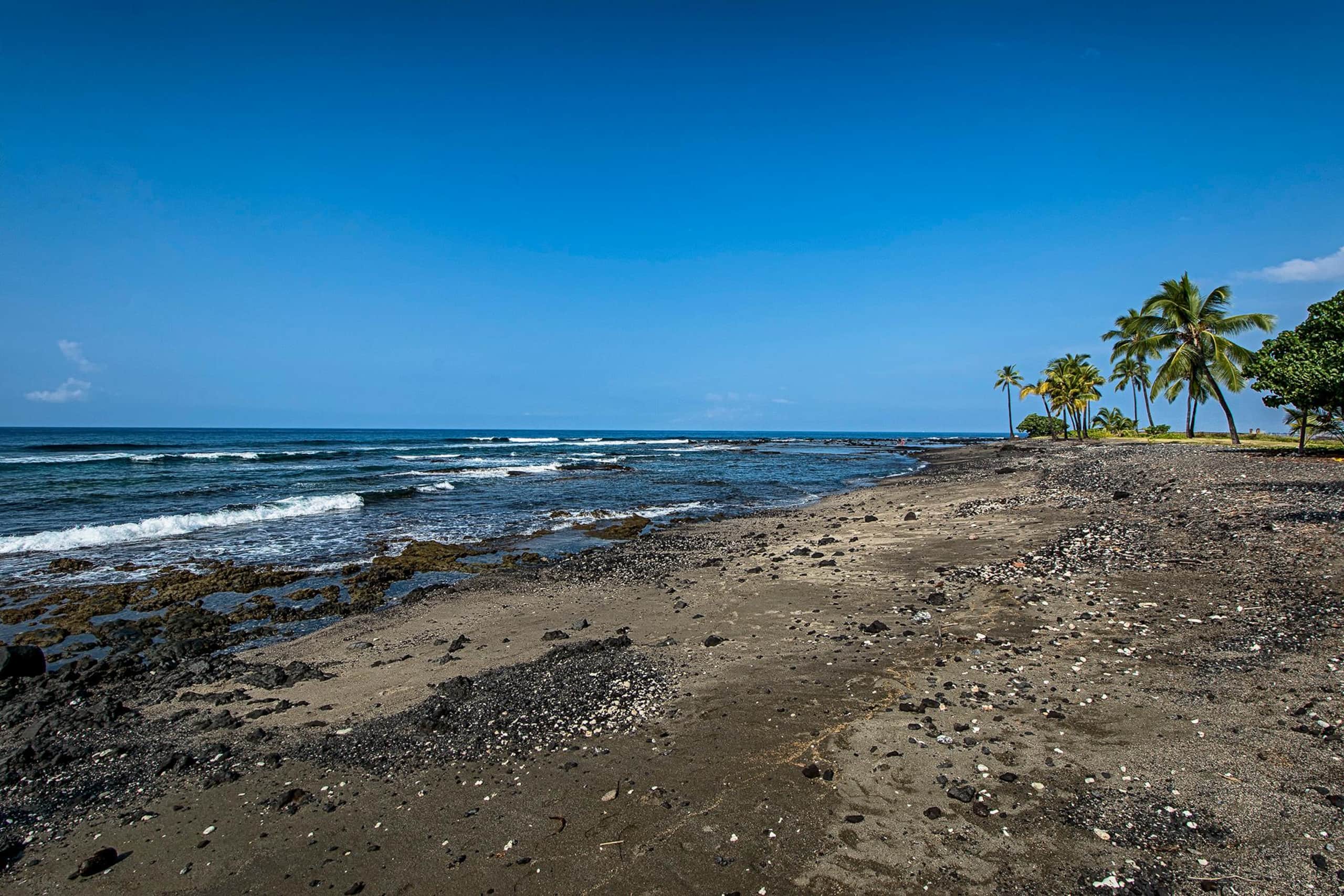 Condo in Kailua-Kona · ★4.98 · 2 bedrooms · 3 beds · 2 baths - Image 28