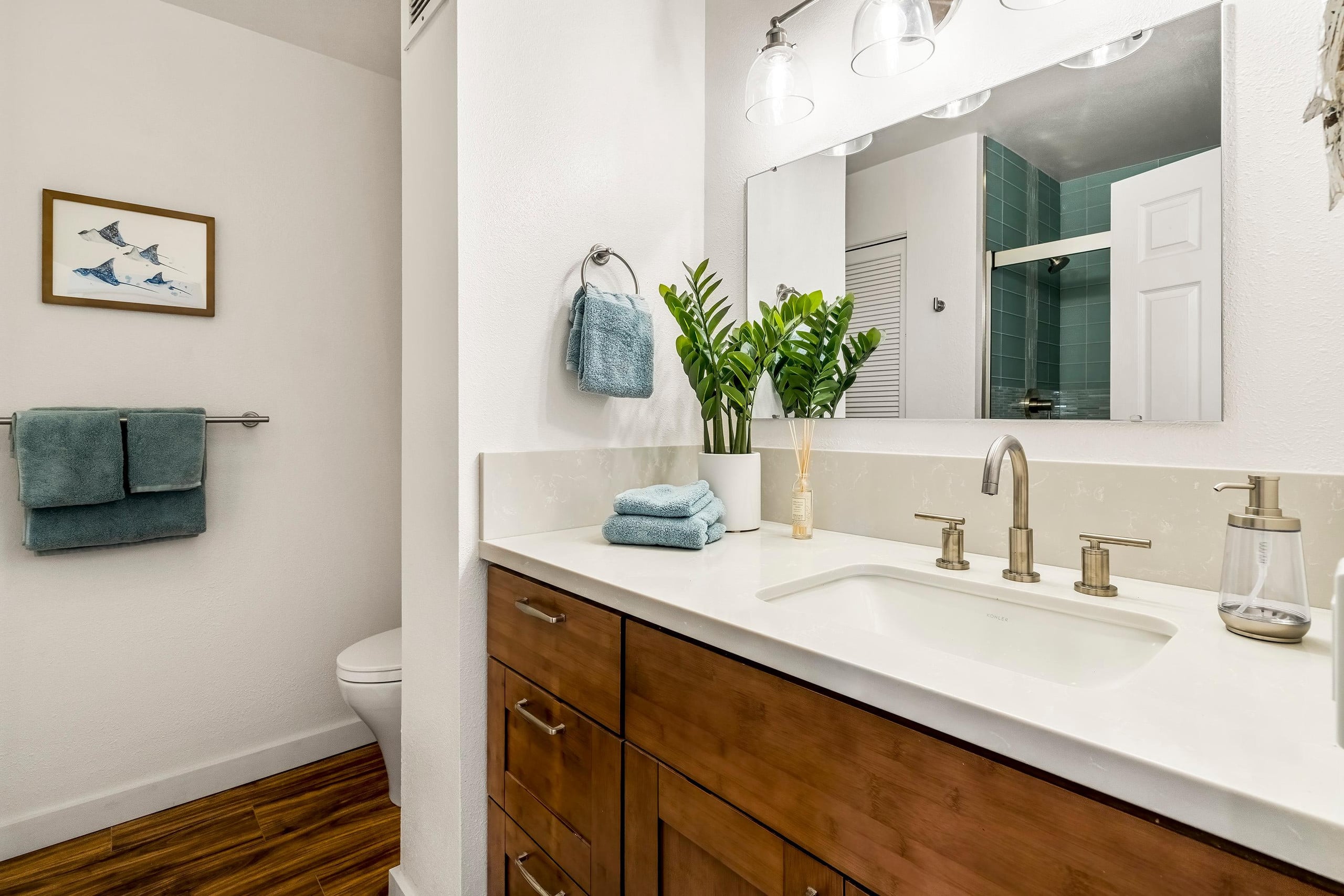 Condo in Kailua-Kona · ★4.98 · 2 bedrooms · 3 beds · 2 baths - Image 12
