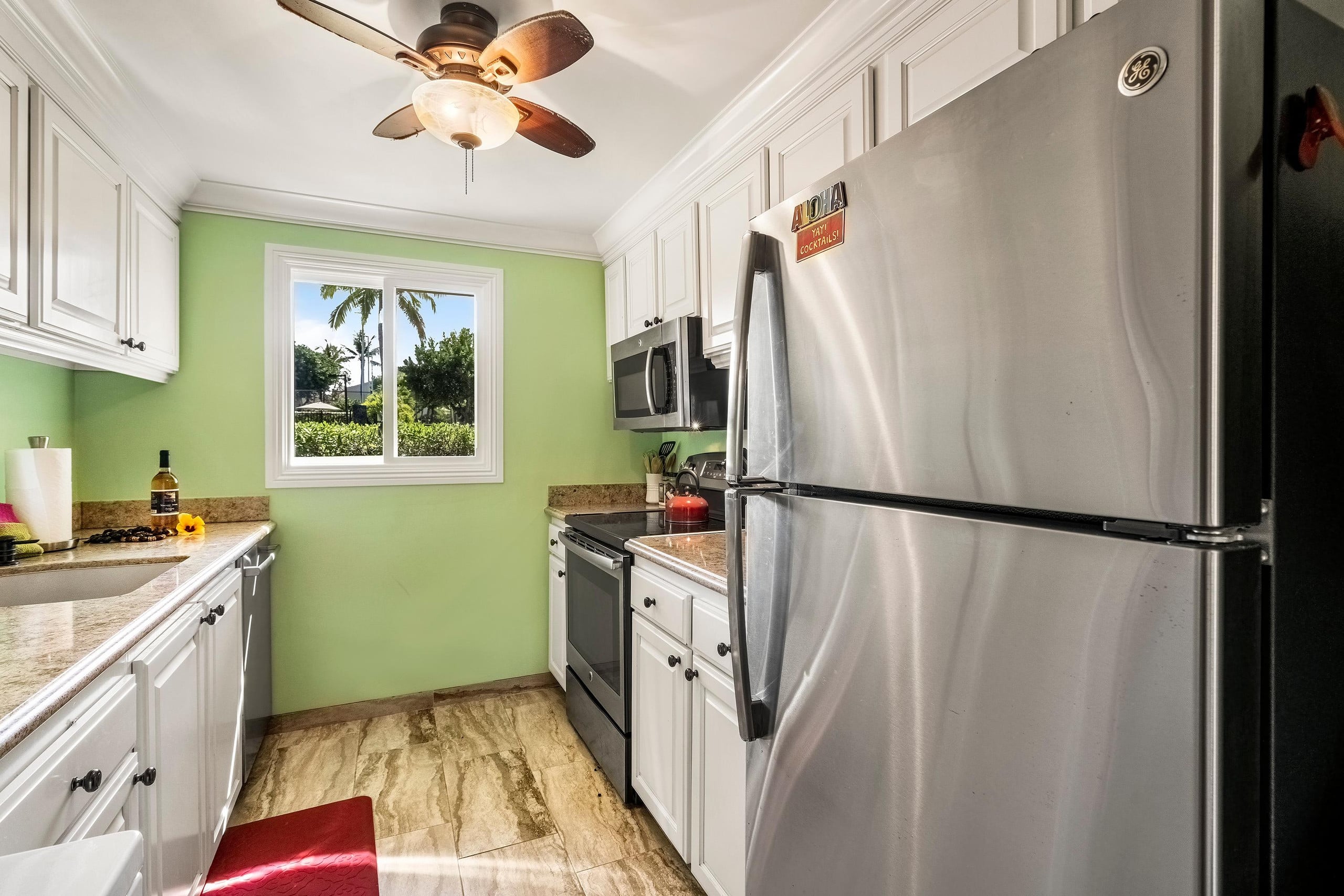 Condo in Kailua-Kona · ★4.9 · 2 bedrooms · 2 beds · 2 baths - Image 8