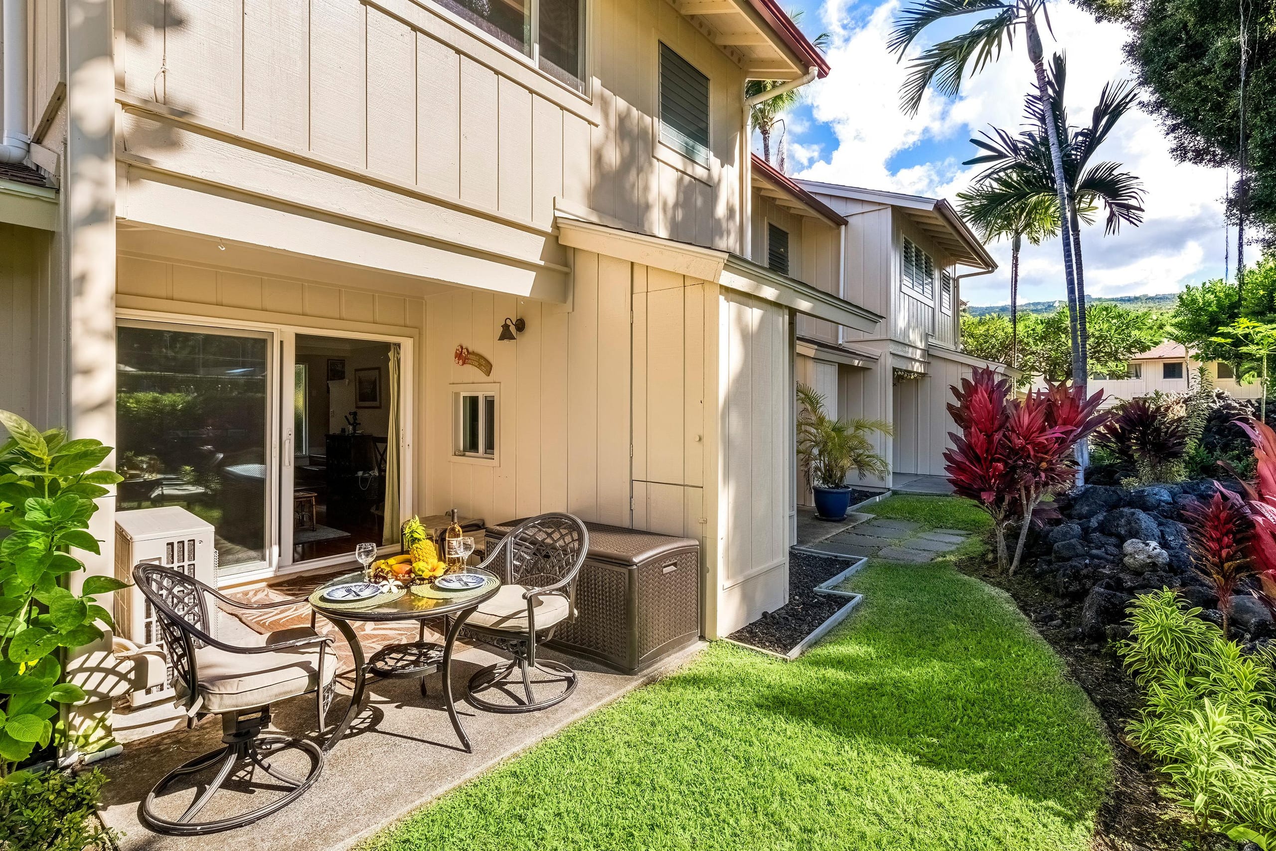 Condo in Kailua-Kona · ★4.9 · 2 bedrooms · 2 beds · 2 baths - Image 20