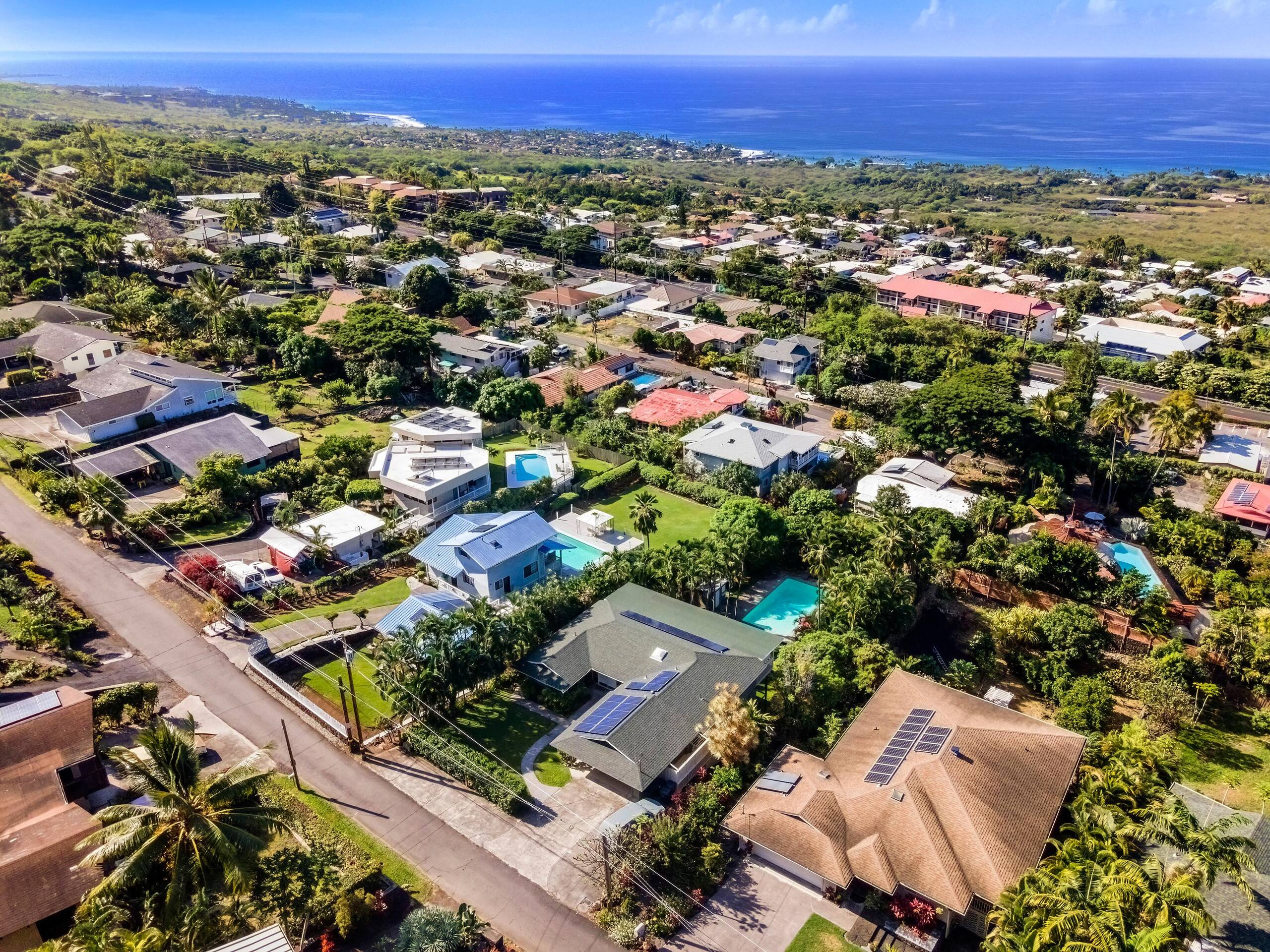 Home in Kailua-Kona · ★4.78 · 3 bedrooms · 4 beds · 2 baths - Image 36