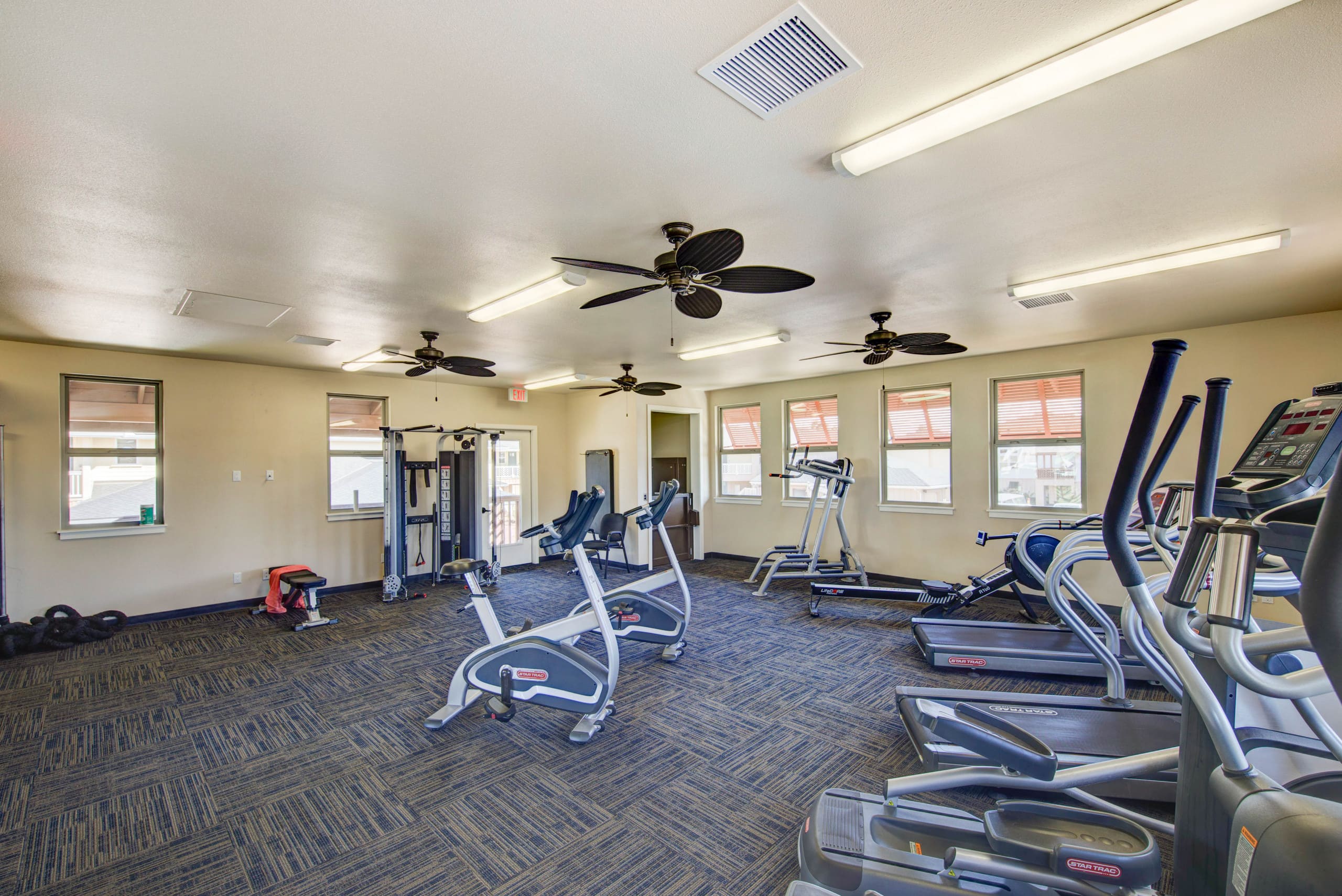 Townhouse in Koloa · ★4.92 · 2 bedrooms · 3 beds · 2.5 shared baths - Image 21
