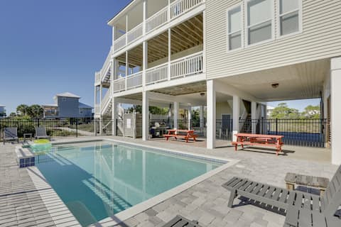 Beachfront Paradise w/ Pool on St. George Island!