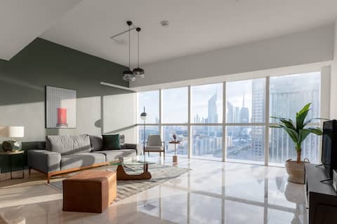 Top performing Airbnb: Blueground | Sheikh Z Rd, City View, pool & gym in Trade Center First