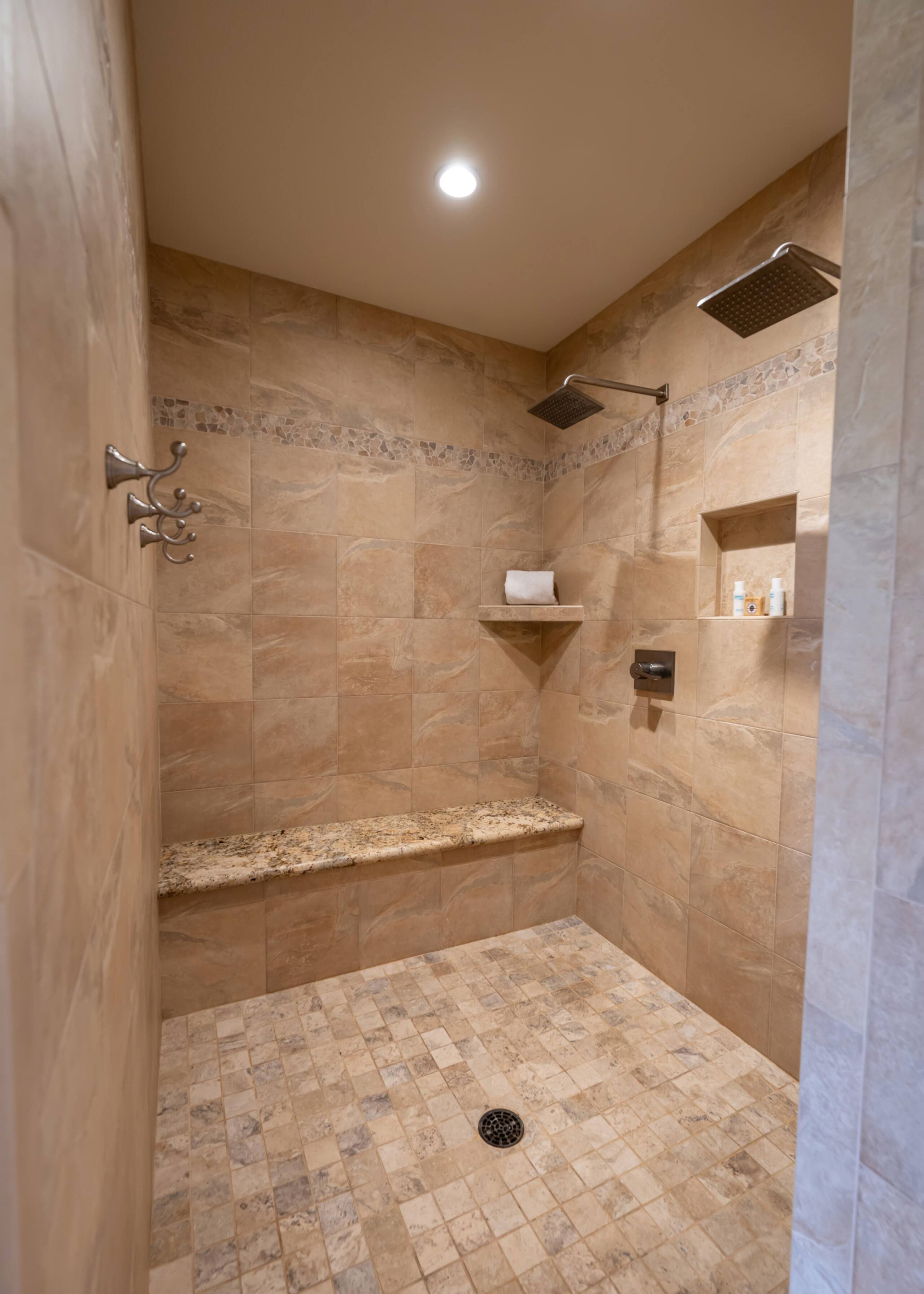 Condo in Kihei · ★4.77 · 2 bedrooms · 4 beds · 2 private baths - Image 15