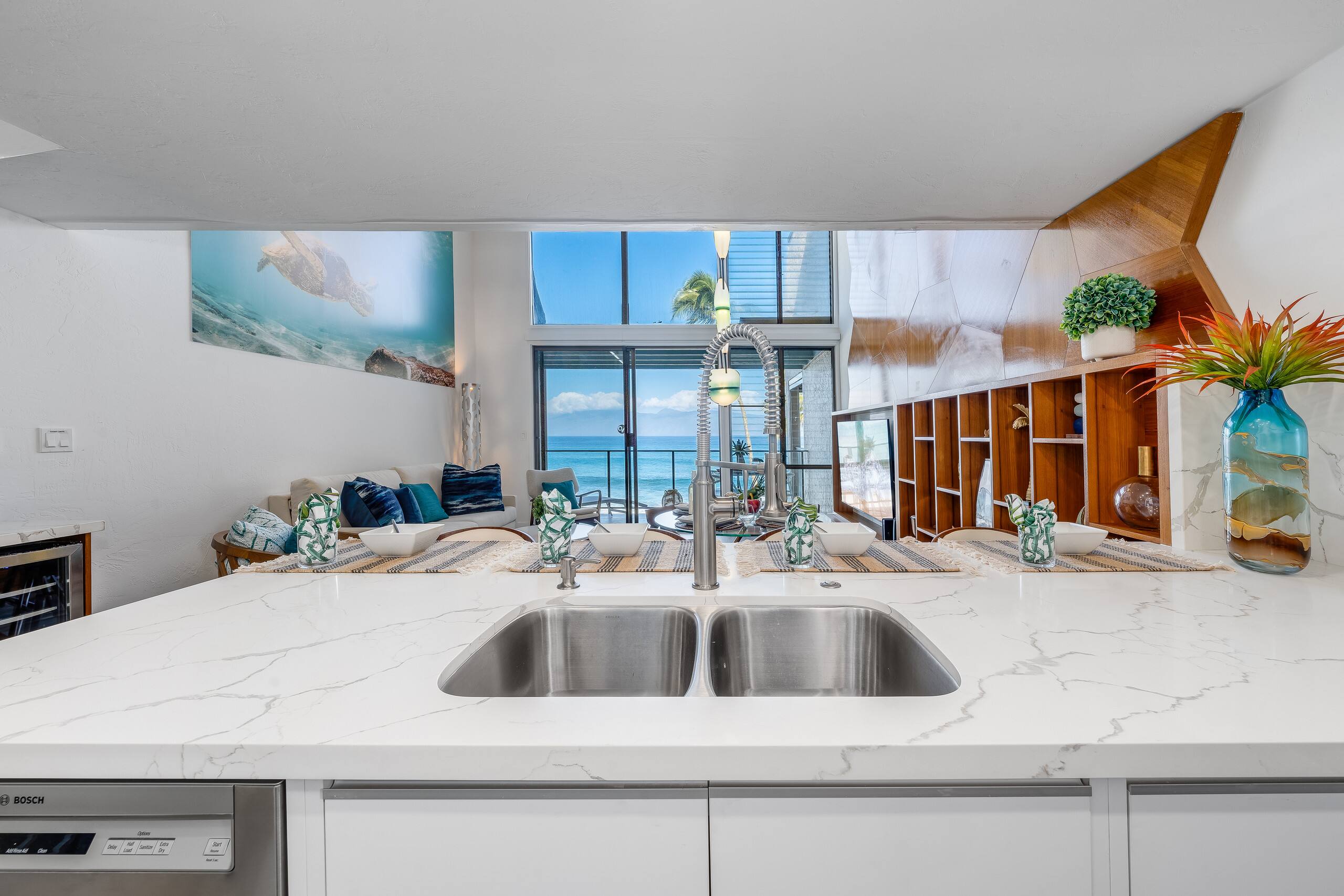 Condo in Lahaina · ★4.58 · 2 bedrooms · 4 beds · 2 baths - Image 9