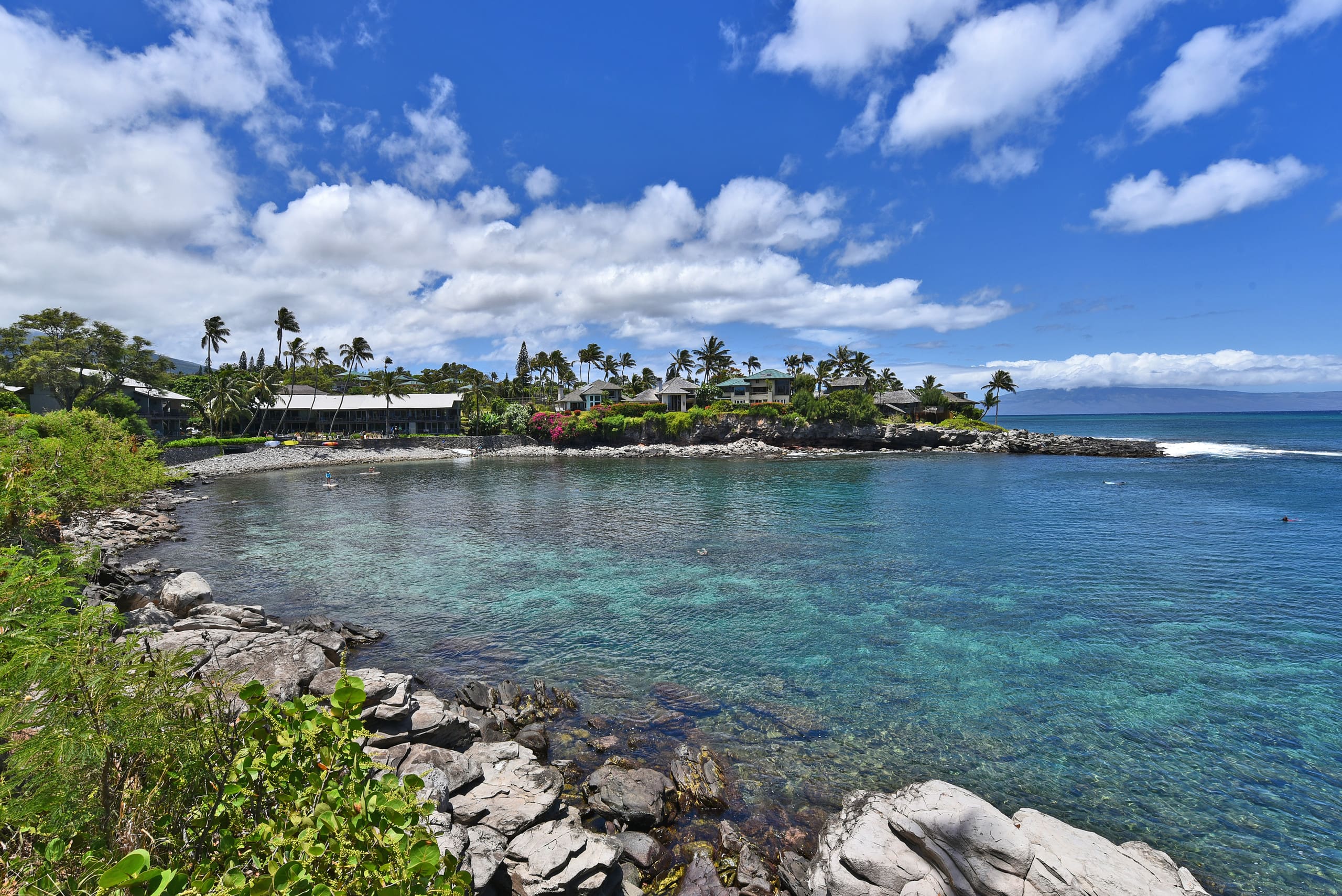 Condo in Lahaina · ★4.58 · 2 bedrooms · 4 beds · 2 baths - Image 47