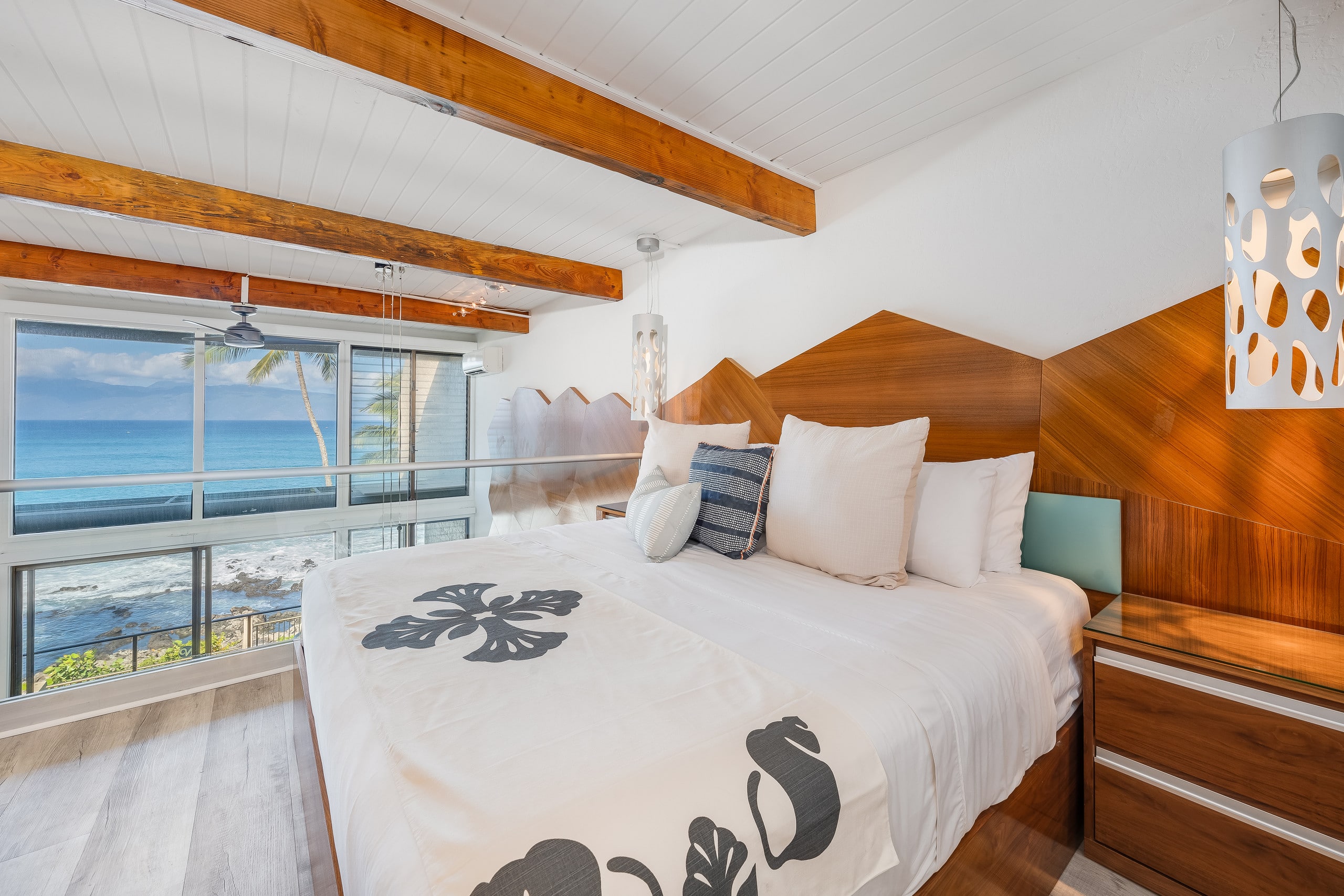 Condo in Lahaina · ★4.58 · 2 bedrooms · 4 beds · 2 baths - Image 16