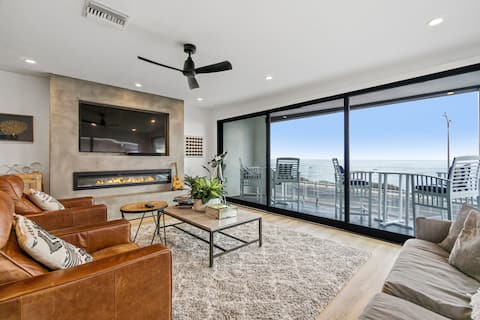 Carlsbad Beachfront Home W/ Hot tub