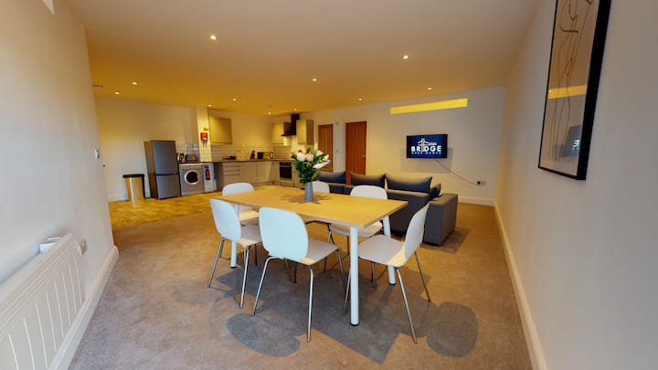 K Suites - Spacious 3 Bed Apt W/ Free Parking - Lowestoft