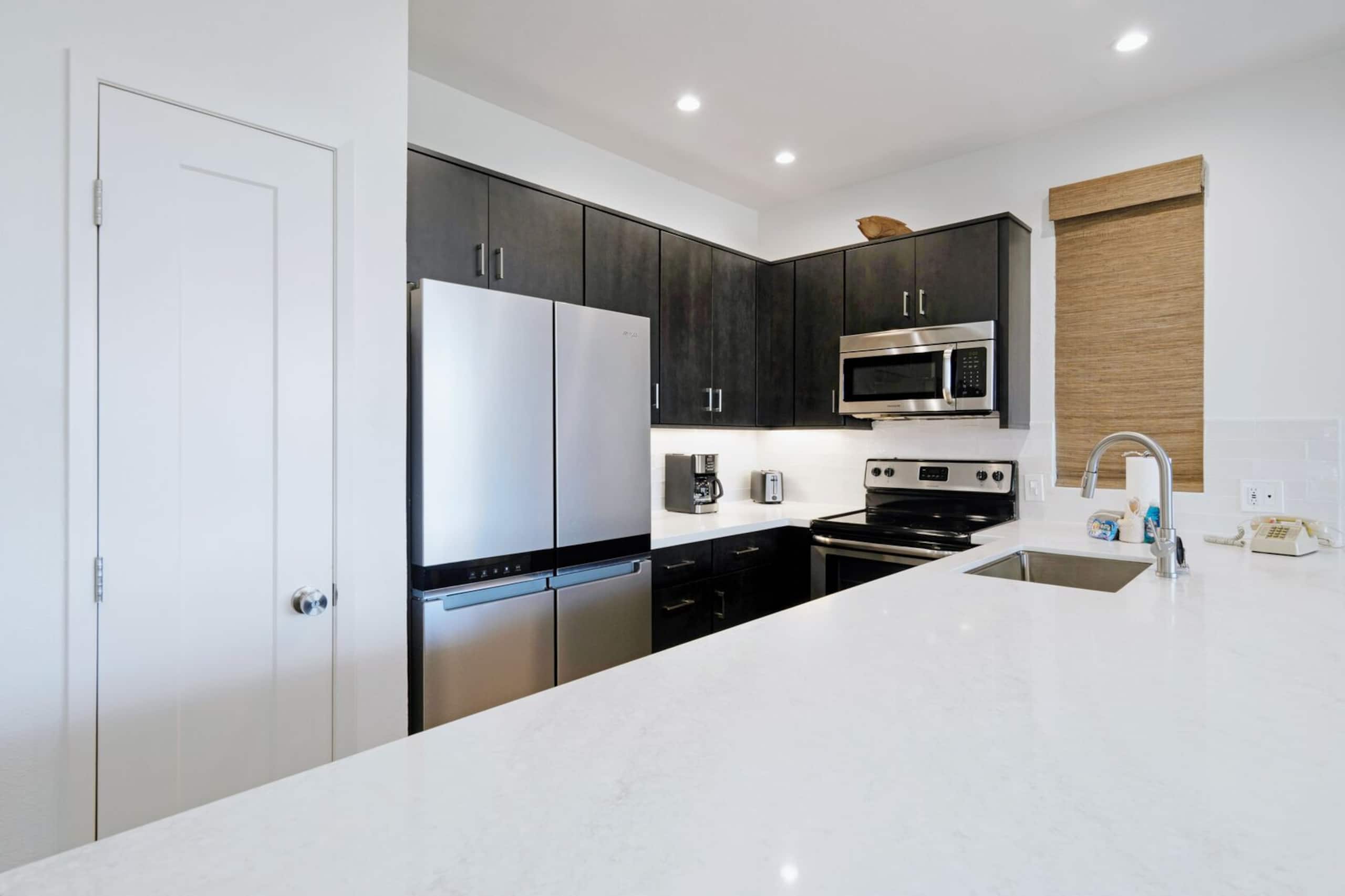 Condo in Lahaina · ★4.75 · 2 bedrooms · 4 beds · 2 baths - Image 11