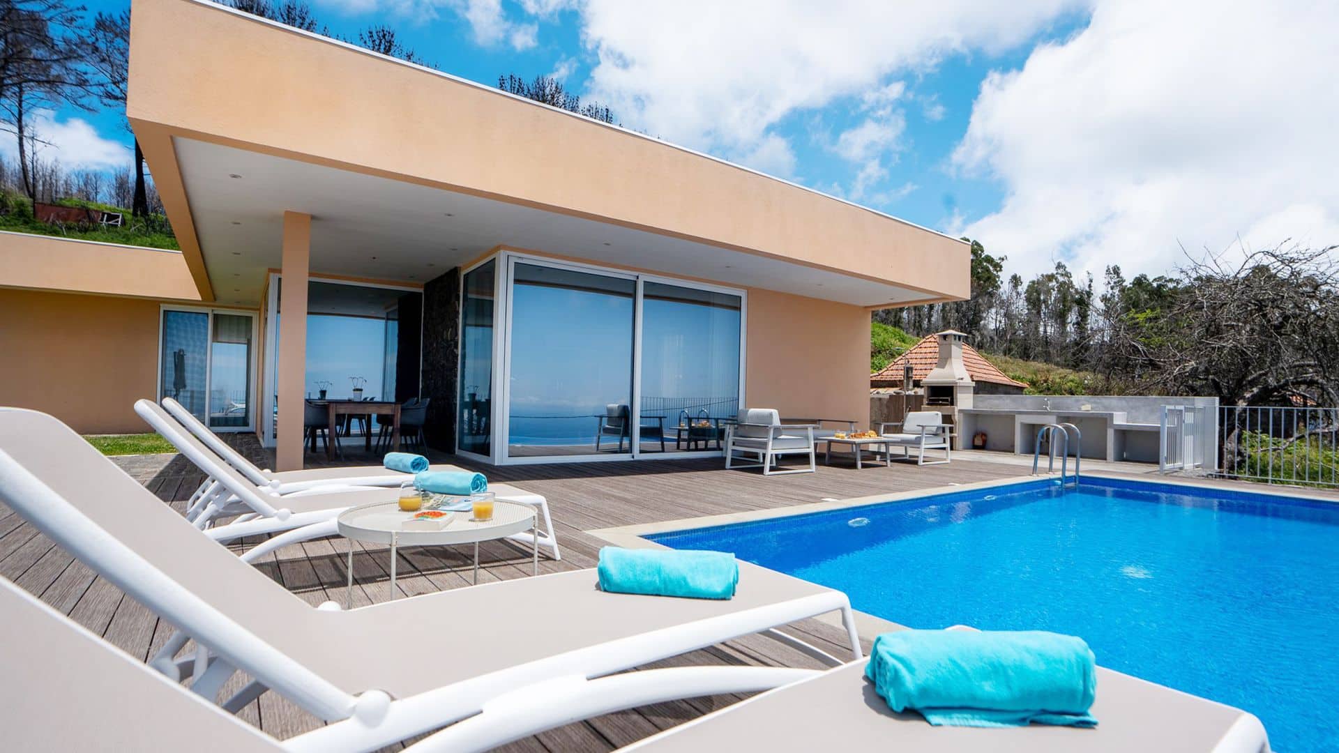 Casa Luz - Stunning Family Home by LovelyStay