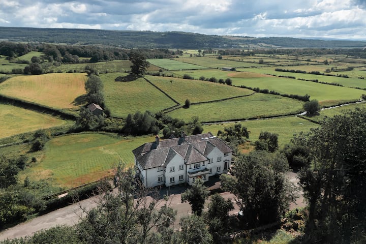 Lyth Valley - X6 Bed Country House | Ridgestone - Kendal