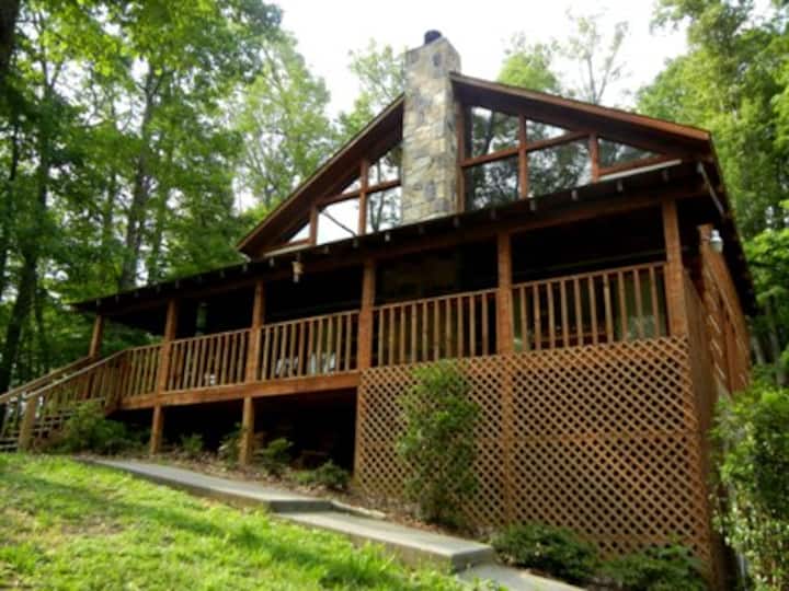 This Cabin Is On Twin Mountain Great For Family Ge