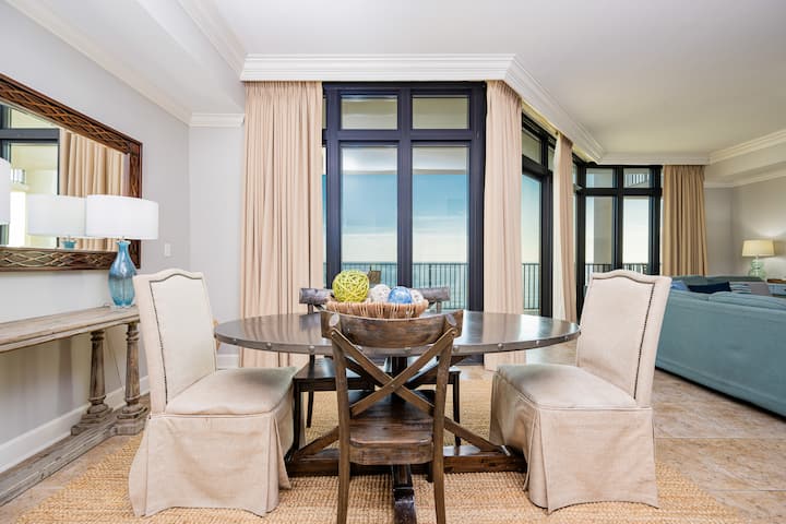 The Oasis, formerly Phoenix West 2, Unit 804 - Condominiums for