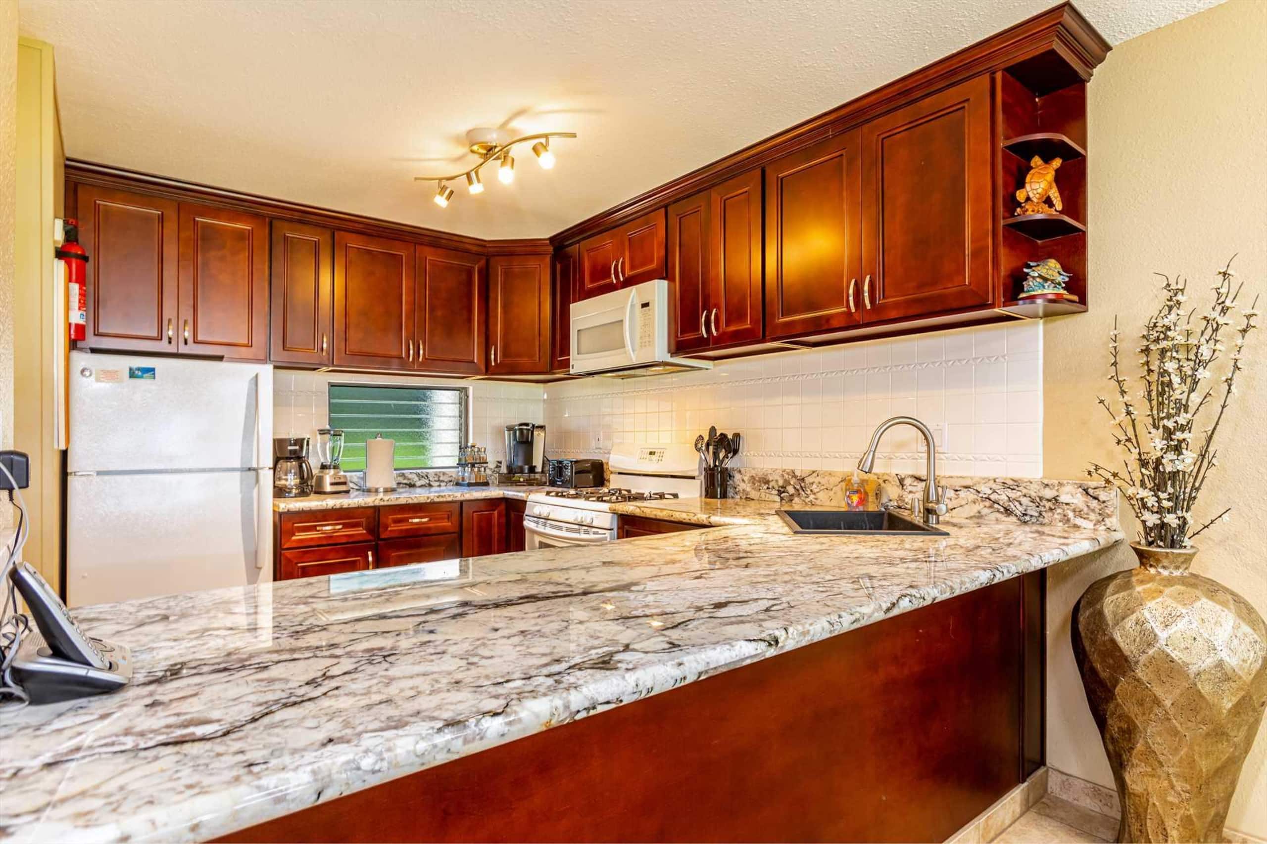 Condo in Kihei · ★4.69 · 2 bedrooms · 3 beds · 2 private baths - Image 11