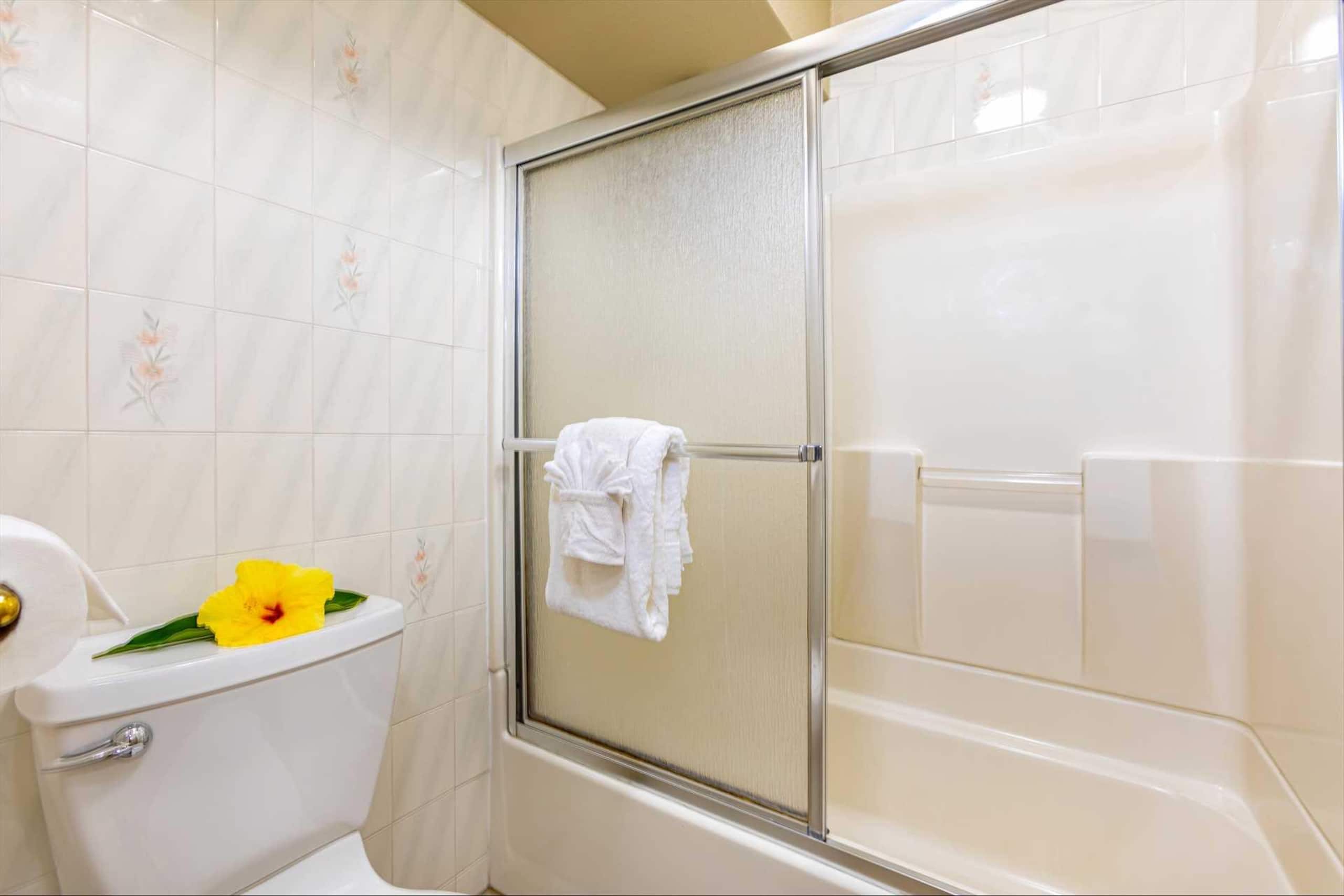 Condo in Kihei · ★4.69 · 2 bedrooms · 3 beds · 2 private baths - Image 17