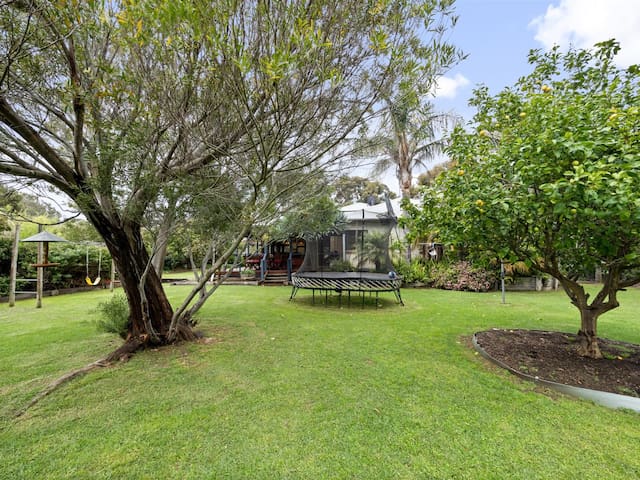 Hermitage House | 2 Mins To Town | Family Friendly