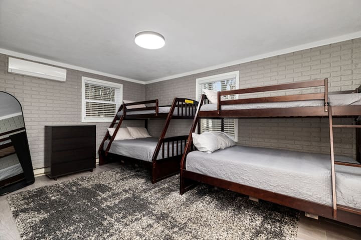 2705EnnisMtnRd44