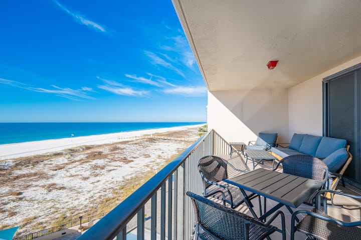 Stunning 3BR Phoenix X Unit 507 with Beautiful - Condominiums for