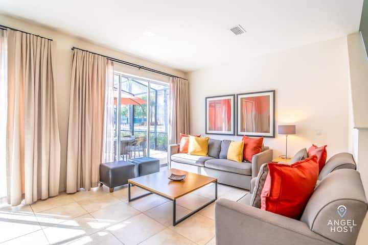 Regal Oaks Family Home | Resort Pool | Near Disney - Celebration, FL