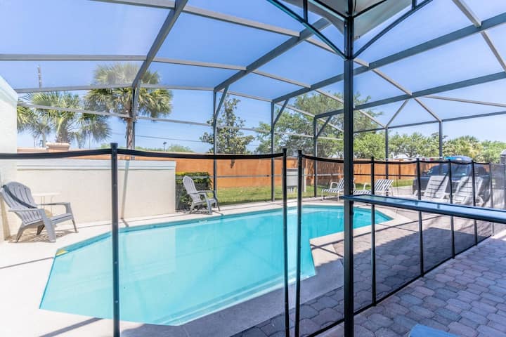 Corner Unit | Brand New Private Pool | Sleeps 9 | Pets Ok - Kissimmee, FL