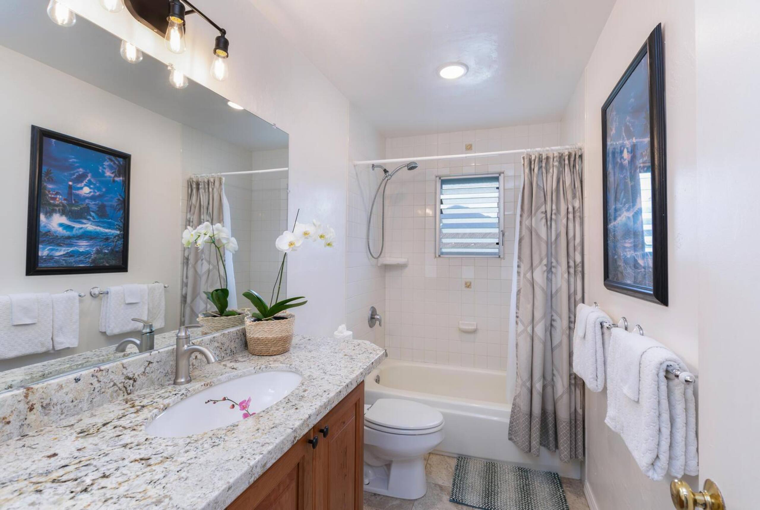 Condo in Princeville · ★4.82 · 2 bedrooms · 2 beds · 2 baths - Image 18