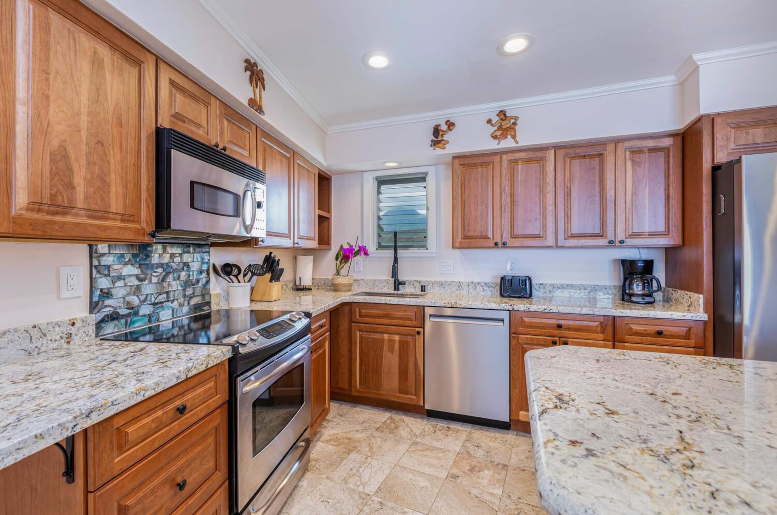 Condo in Princeville · ★4.82 · 2 bedrooms · 2 beds · 2 baths - Image 14