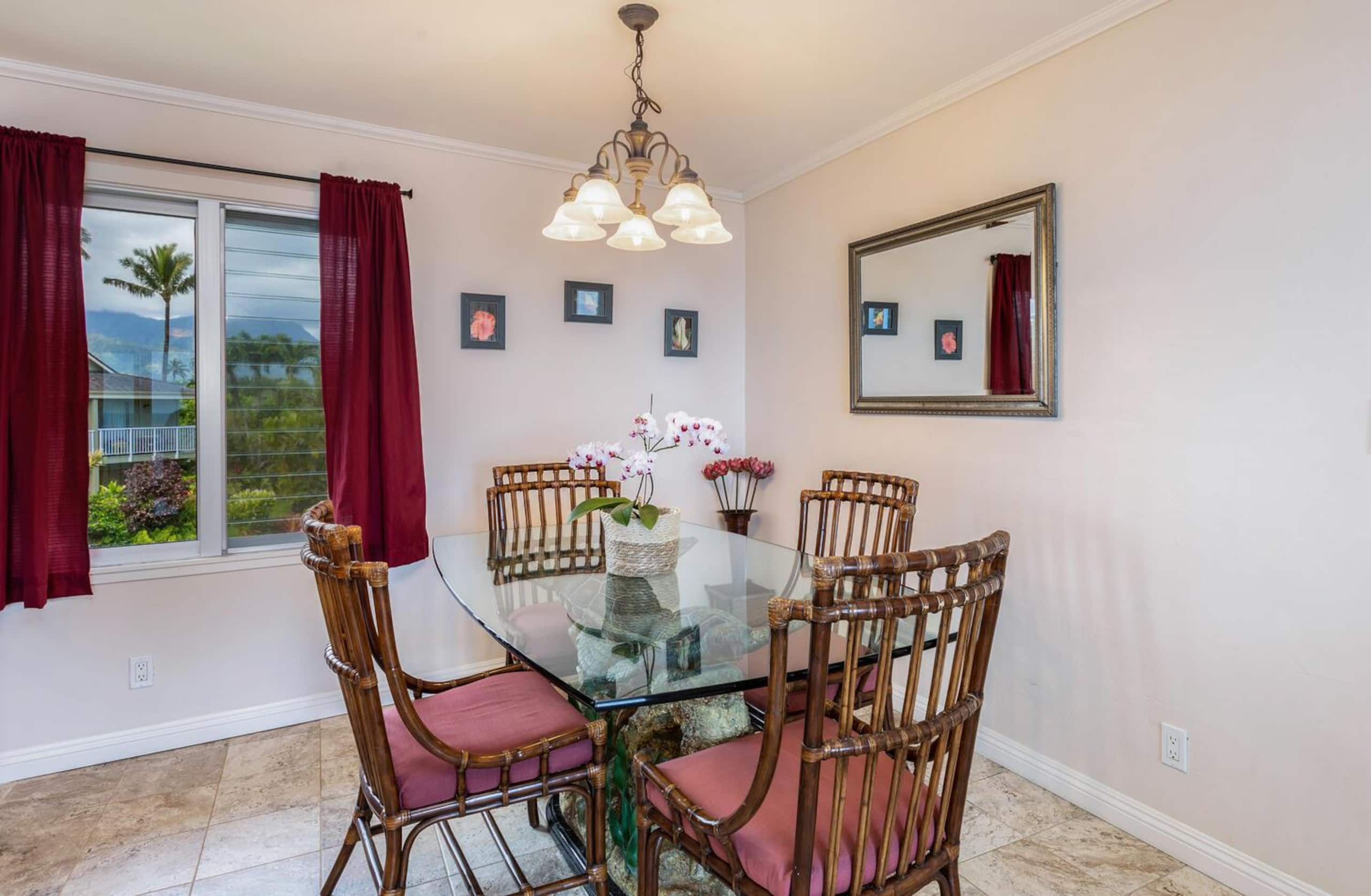Condo in Princeville · ★4.82 · 2 bedrooms · 2 beds · 2 baths - Image 11
