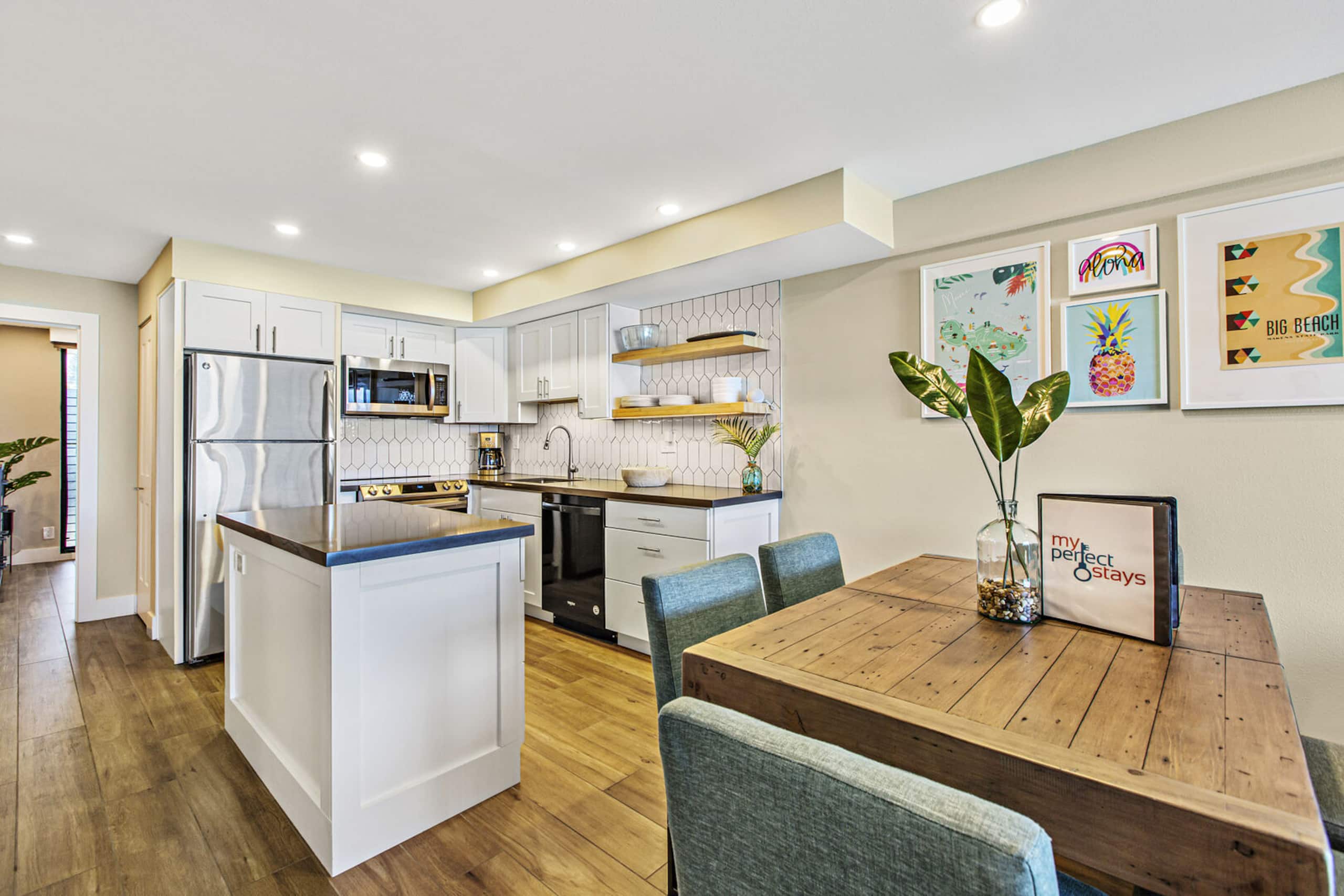 Condo in Lahaina · ★4.93 · 3 bedrooms · 4 beds · 2.5 baths - Image 17