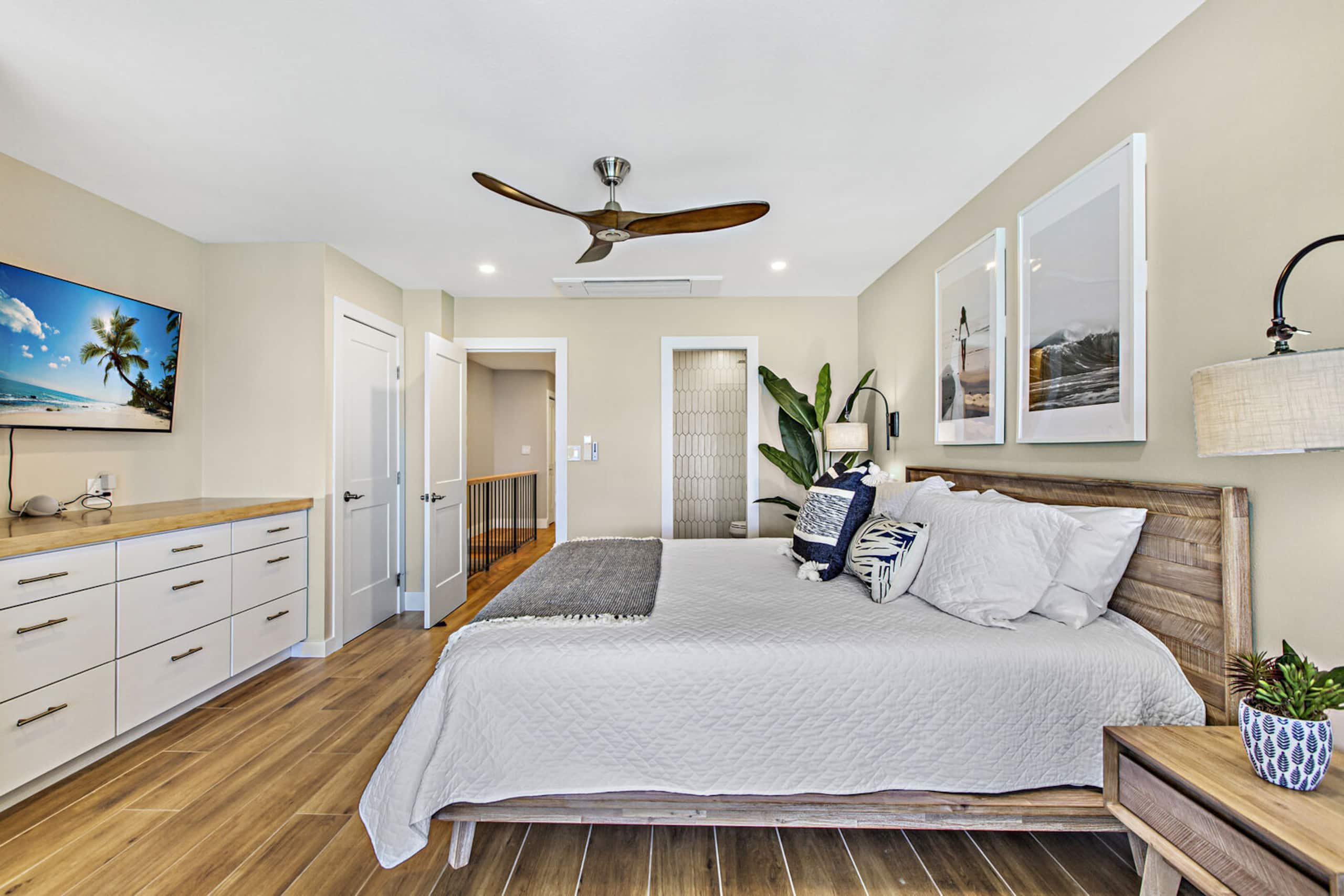 Condo in Lahaina · ★4.93 · 3 bedrooms · 4 beds · 2.5 baths - Image 11