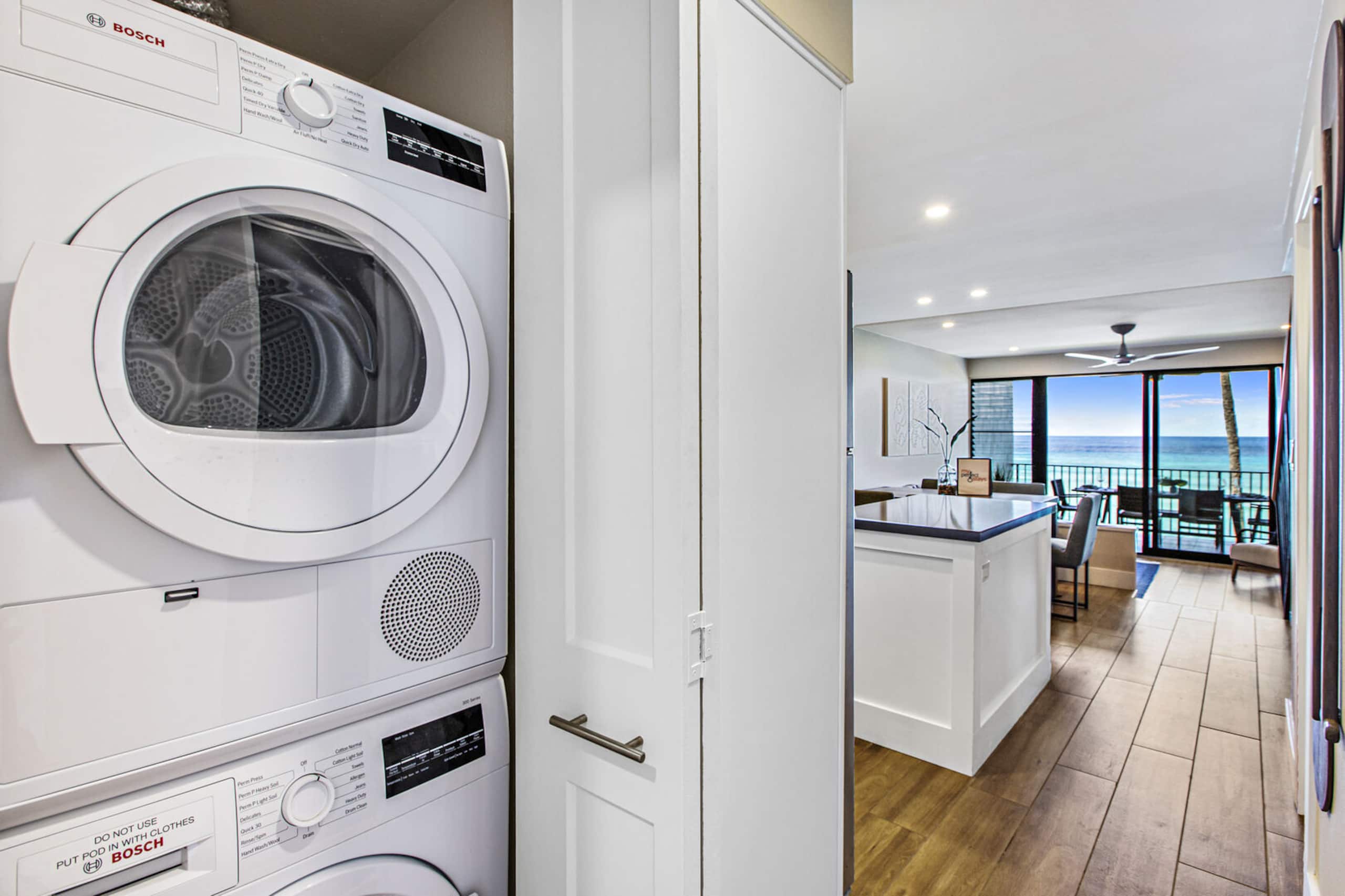 Condo in Lahaina · ★4.93 · 3 bedrooms · 4 beds · 2.5 baths - Image 32