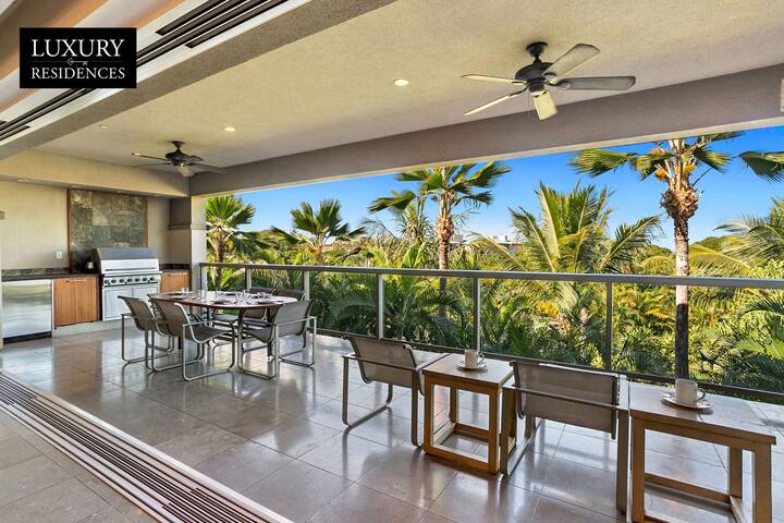 Luxury Villa 55-3 Chef’s Kitchen and Private Lanai