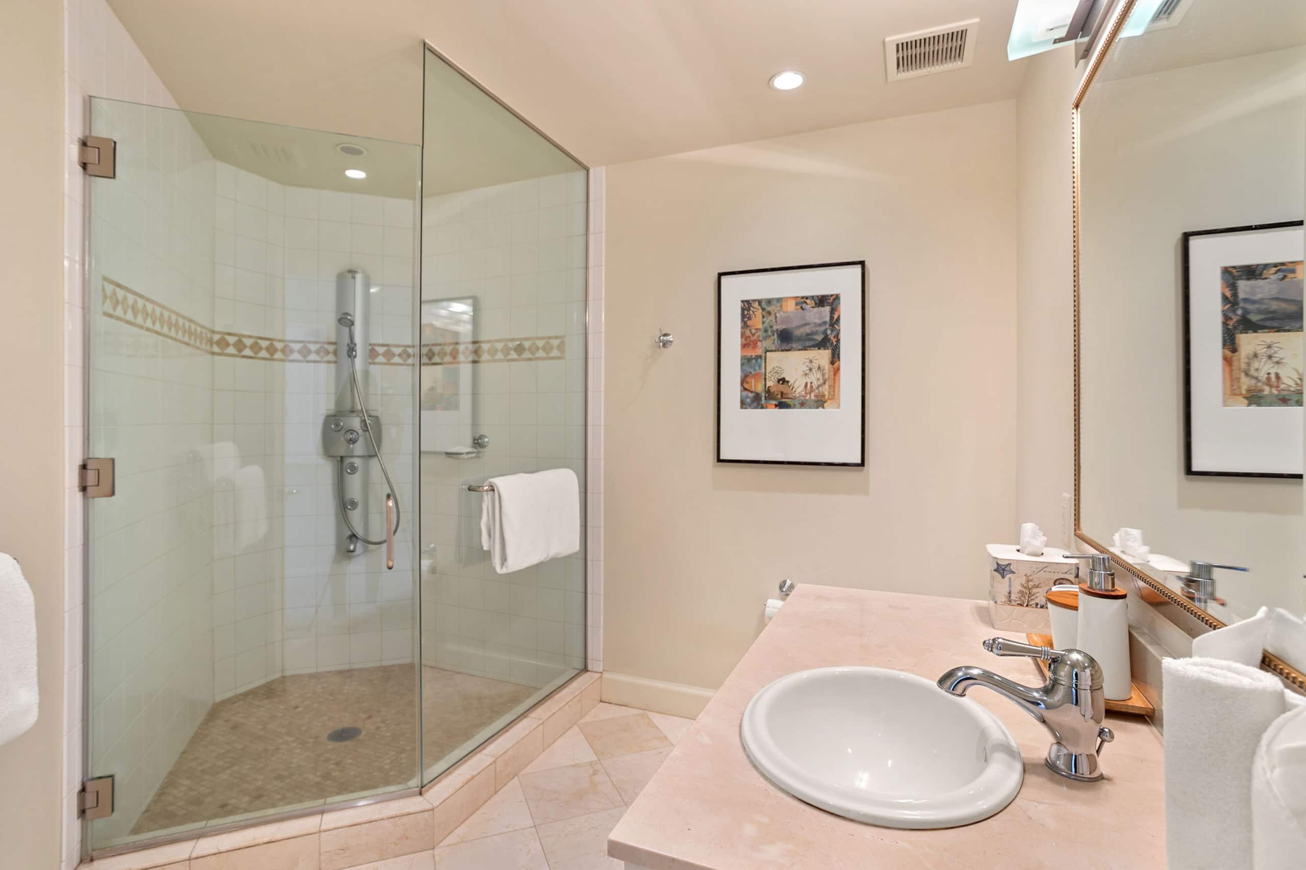 Villa in Kihei · ★4.93 · 3 bedrooms · 4 beds · 3.5 baths - Image 11