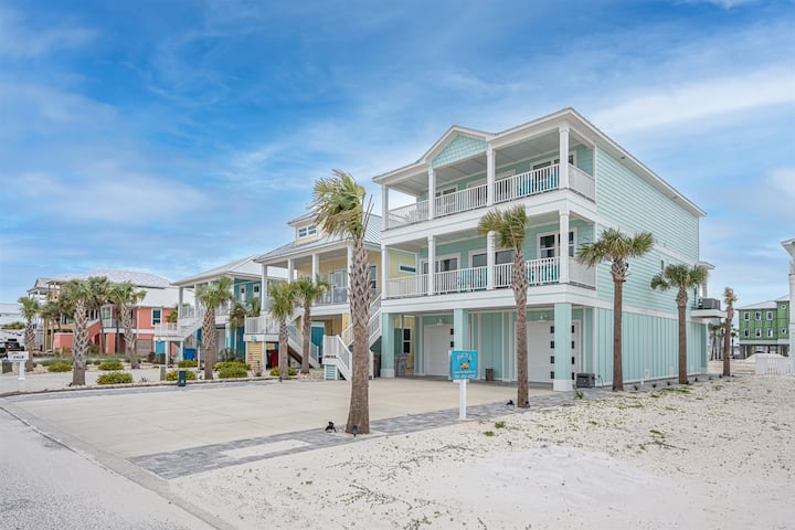 Gorgeous Beach House Short Walk To The Beach - Navarre, FL