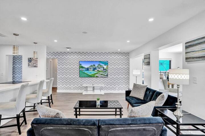 Modern/ Amazing Pool/ Close To Beach gallery image 4