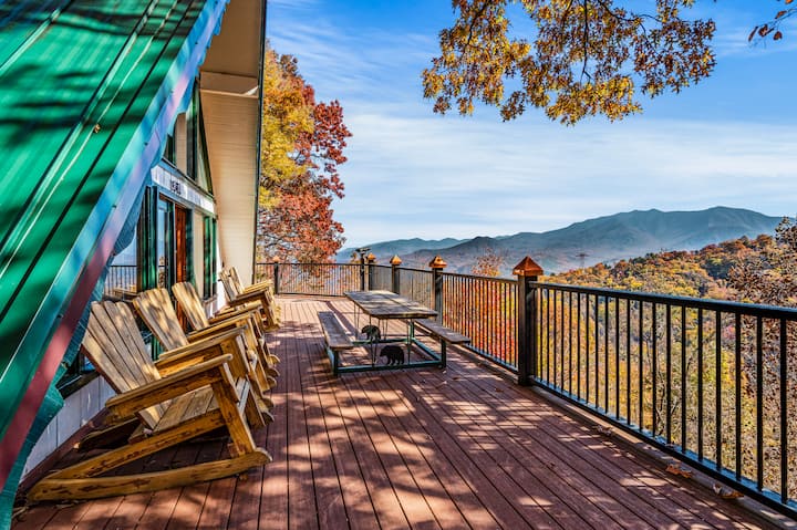 *Majestic 6br Ski View Cabin! Hot Tub + Wifi* - Gatlinburg