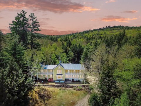 Historic Wolfville Mountain Home | Sleeps 25
