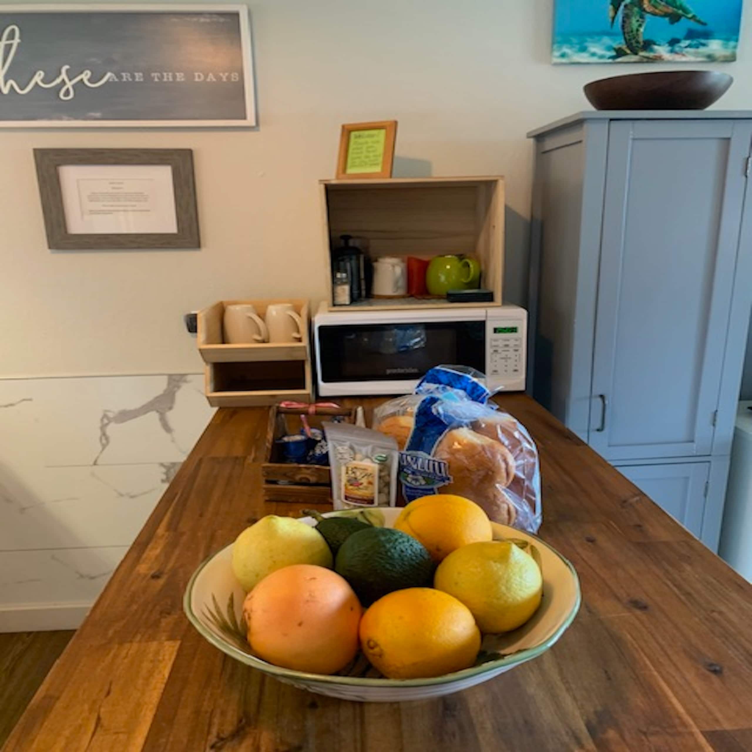 Condo in Naalehu · ★4.61 · Studio · 1 bed · 1 shared bath - Image 11