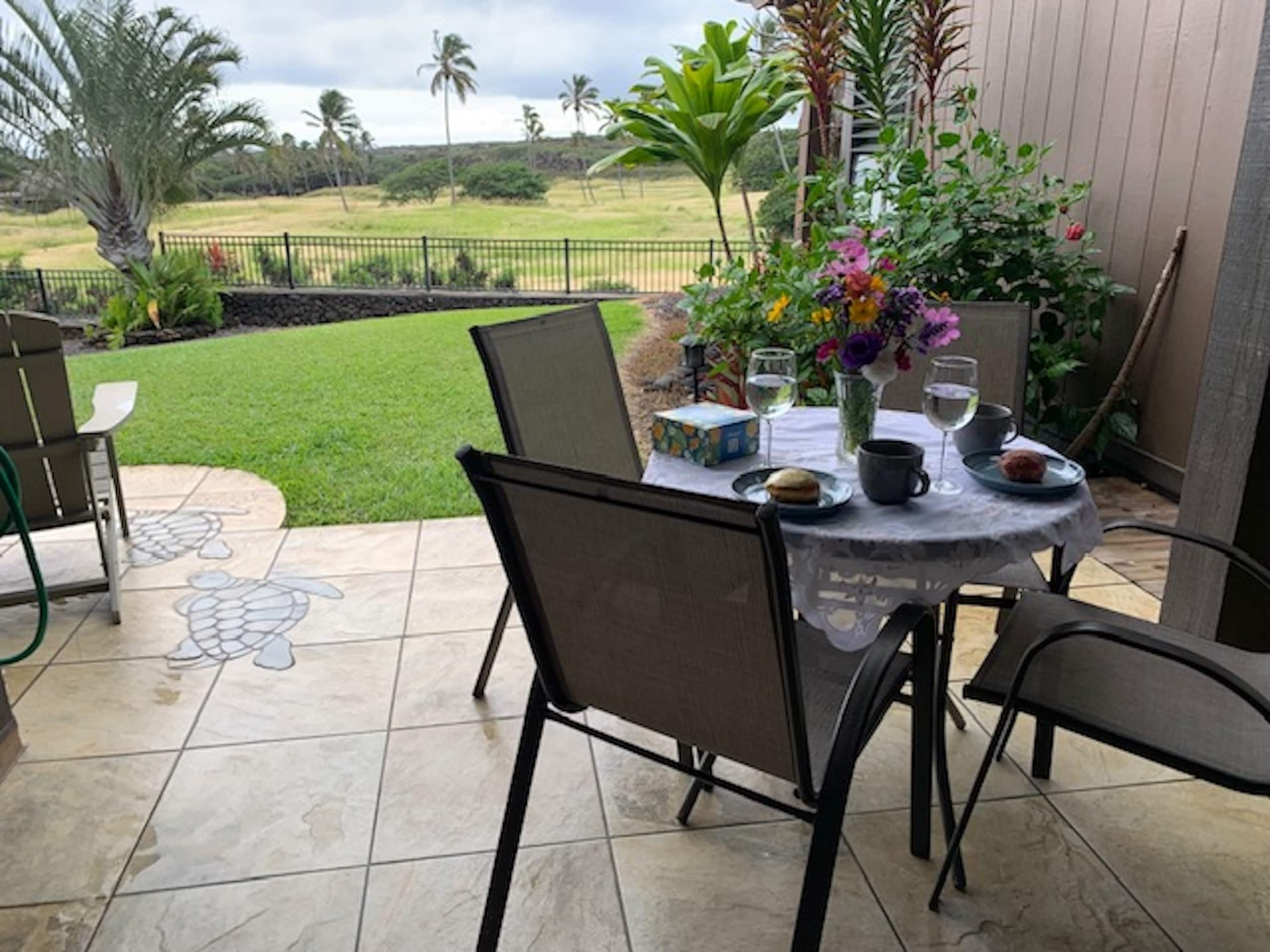 Condo in Naalehu · ★4.61 · Studio · 1 bed · 1 shared bath - Image 16