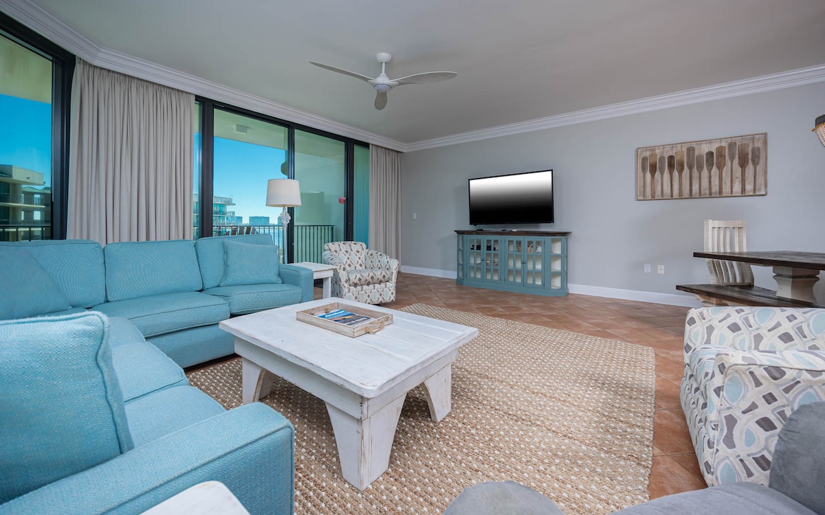 Tropical Paradise Phoenix on the Bay 1411 - Condominiums for Rent
