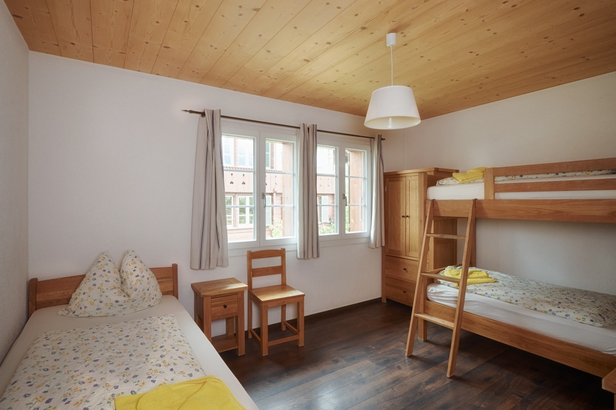 Trokrevetna spavaća soba CityChalet Edelweiss