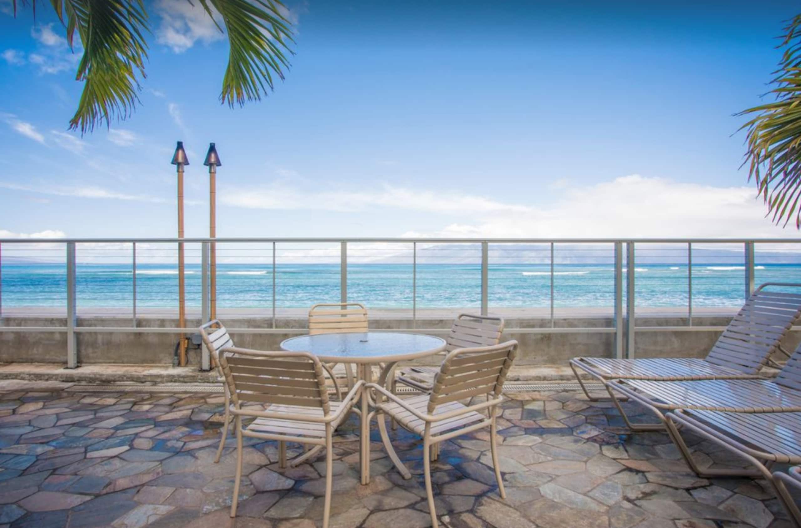 Condo in Lahaina · ★4.93 · 2 bedrooms · 3 beds · 2 baths - Image 31