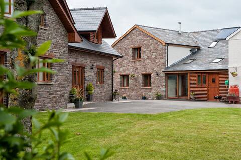 Oak Barn