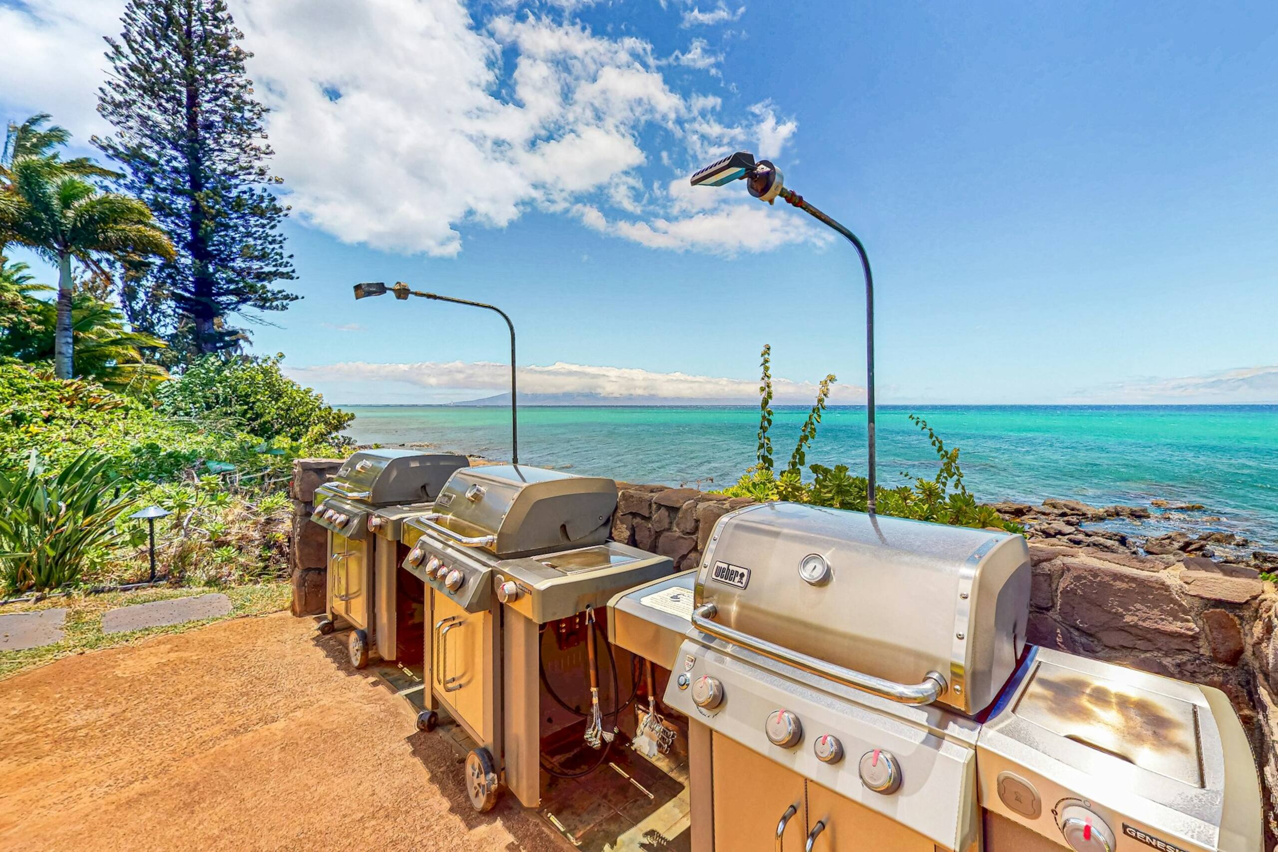 Apartment in Lahaina · ★4.47 · 2 bedrooms · 2 beds · 2 private bathrooms - Image 23